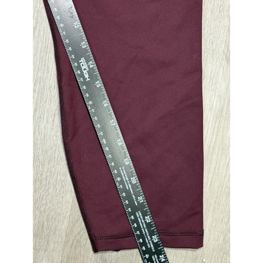 Torrid Active High Rise Crop Leggings Women's Size 2 Burgundy Stretch NWT - Picture 5 of 12